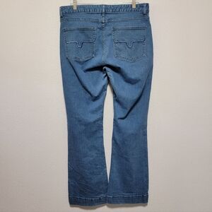 Kimes Ranch Jeans Lola Flare 14/32 Medium Wash